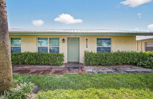 8729 SE Hobe Ridge Avenue photos photos