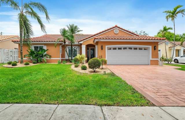 1820 SW 135th Way photos photos