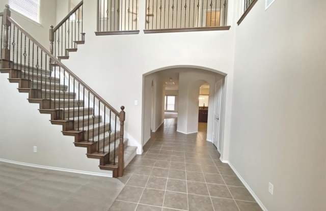 9720 Straightaway Drive Gallery 4