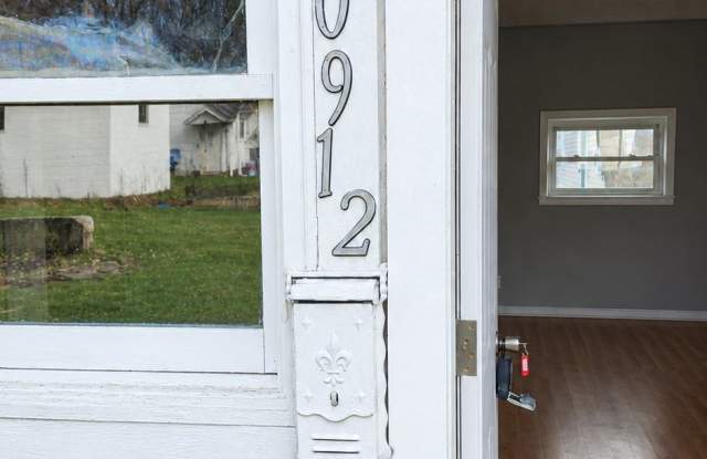 209 Staunton stUnit 1/2 Gallery 2