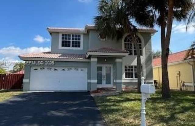 2515 NW 80th Ave photos photos