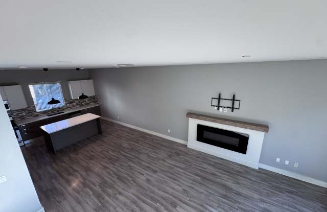 5646 Hazeltine Avenue Gallery 4