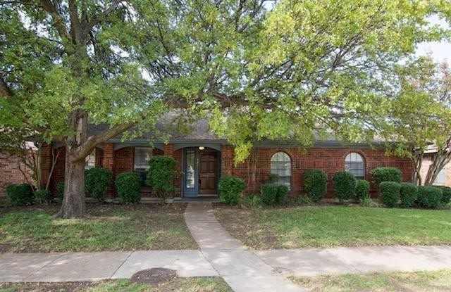 331 Parkwood Lane Gallery 2