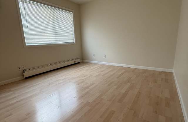 333 8th St SE Apt 205 Gallery 2