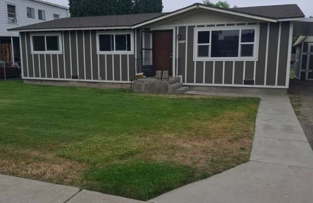 3 Bed, 2 bath house with carport photos photos 3 Bed, 2 bath house with carport photos photos