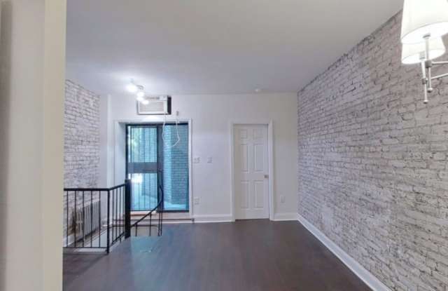 151 West 82nd Street Gallery 4