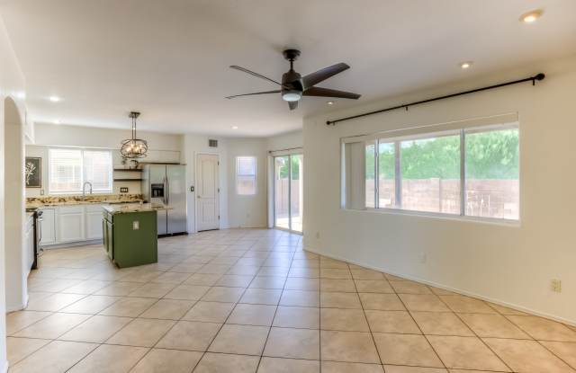 11966 North Labyrinth Drive Gallery 1
