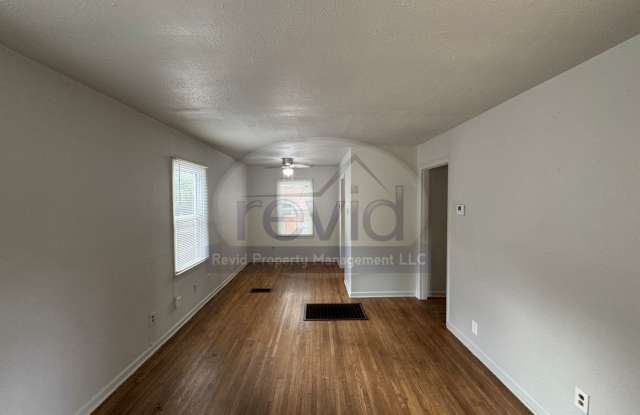 1445 Luverne St. Gallery 3