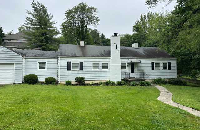 Rarely Available Ruxton Rental photos photos