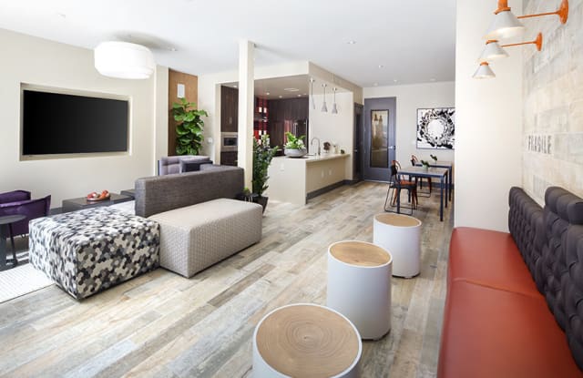 Aspect Gallery 4