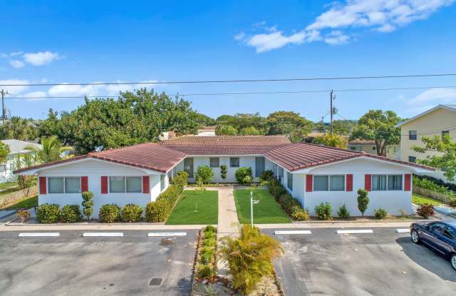 541 NE 44th Street unit: C photos photos