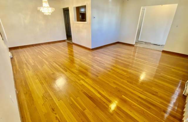 70 Reno Avenue Gallery 3