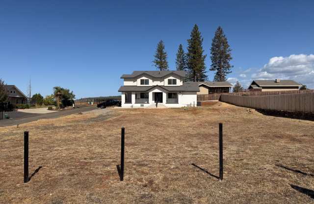 Paradise Executive Home for Rent-2 bed 3 bath + 2 Bonus Rooms View property 2000Sqft + Gallery 1