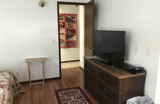 215 Mahie Place Gallery 4