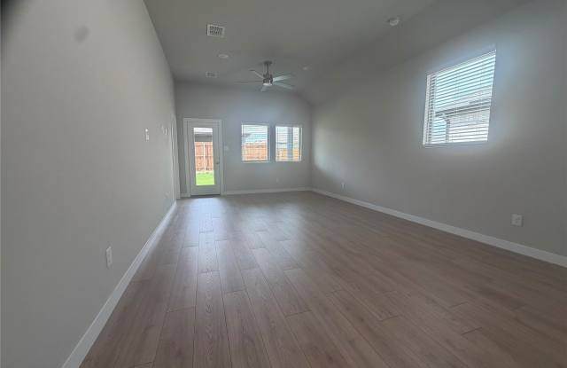 810 Knox River Drive Gallery 4