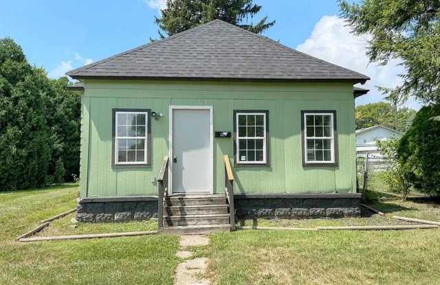 1515 N Indiana Ave photos photos