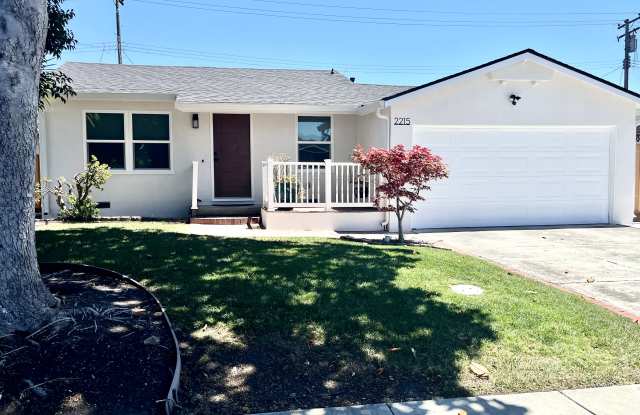 2215 Amethyst Dr Gallery 1