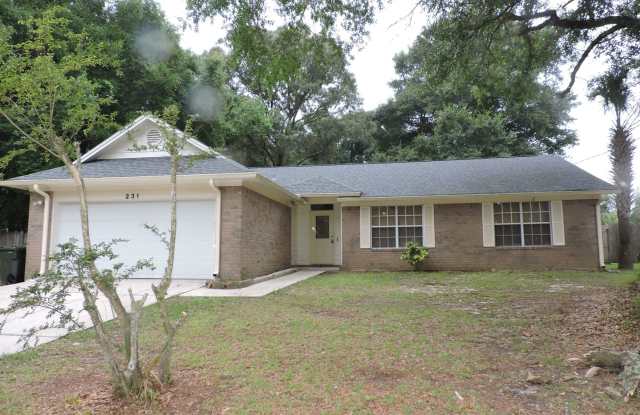 Nice house near UWF, hospitals  shopping! - 231 Bobwhite Drive, Ensley, FL 32514