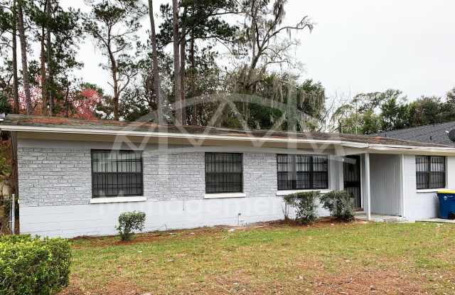 1010 Edgewood Avenue West photos photos