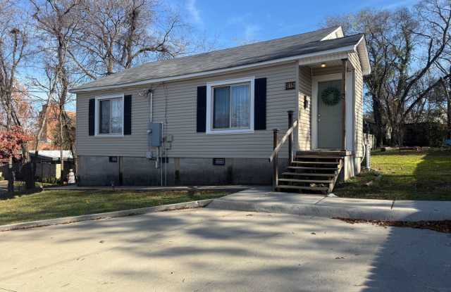 815 N Main St. photos photos