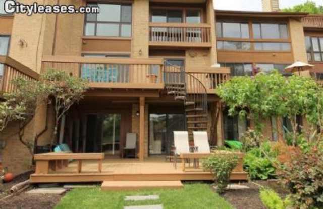 11220 Lagoon Ln - 11220 Lagoon Lane, Reston, VA 20191
