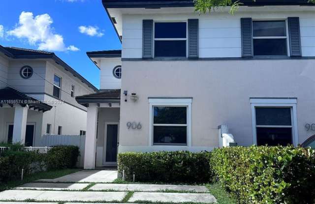 906 Southwest 65th Avenue - 906 Southwest 65th Avenue, West Miami, FL 33144