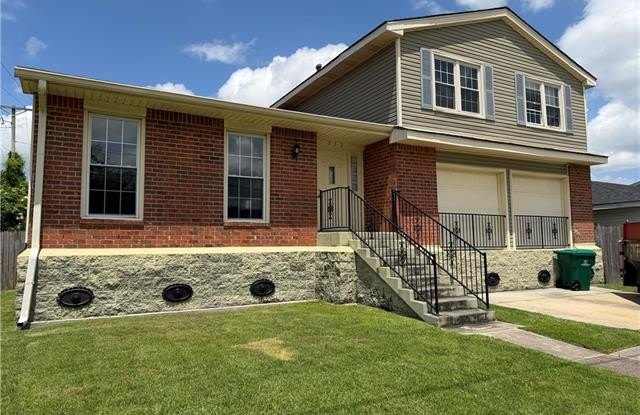 532 OAKWOOD Drive photos photos 532 OAKWOOD Drive photos photos