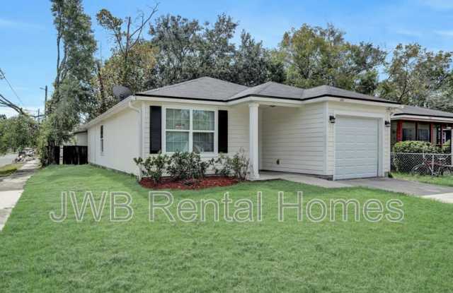 2002 Kingston St photos photos