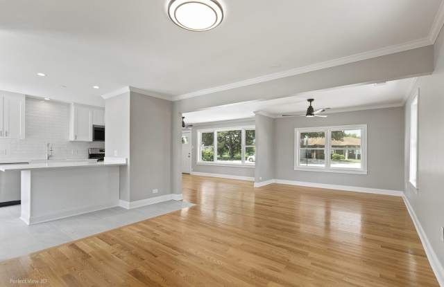 8331 W Gunnison Street Gallery 4