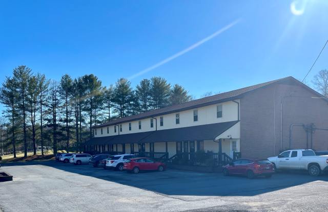 1021 Fall Creek Road - 1021 Fall Creek Road, Kingsport, TN 37664