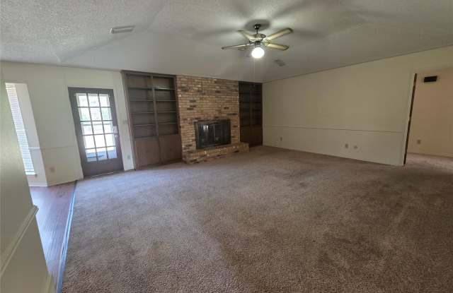 107 Bluebonnet Trail Gallery 2
