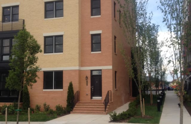 1903 RICHMOND HIGHWAY - 1903 Richmond Hwy, Alexandria, VA 22301