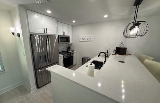 11223 W Bayshore Dr photos photos