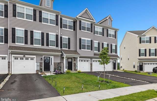 468 REDERICK LANE photos photos