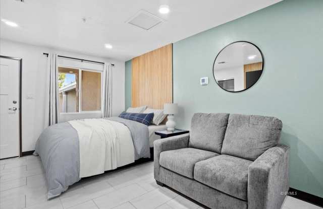 1879 PepperTree Dr Gallery 3