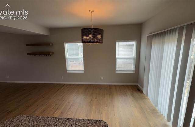 10092 Moorcroft Drive Gallery 4