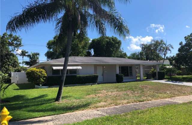 514 E Redwood Drive Gallery 4