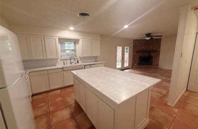 4134 Brook Hollow Drive Gallery 4