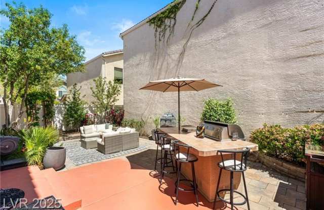 3 BEDROOM HOME IN GATED COMMUNITY! photos photos