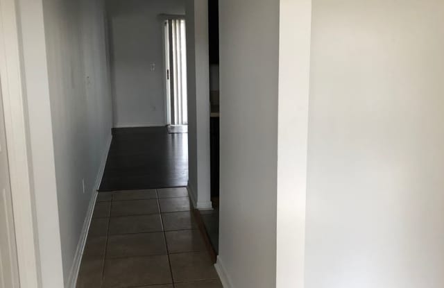 8261 Sailmaker Lane Gallery 2