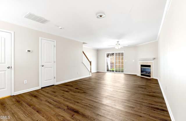 2607 Hamlet Green Drive Gallery 3