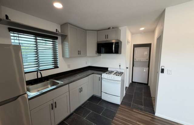Brand New 1Bed/1Bath ADU Gallery 2