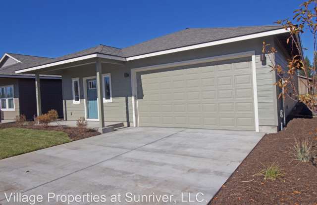 16490 Betty Drive - 16490 Betty Drive, La Pine, OR 97739