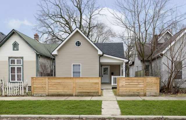 1828 Hoyt Avenue photos photos