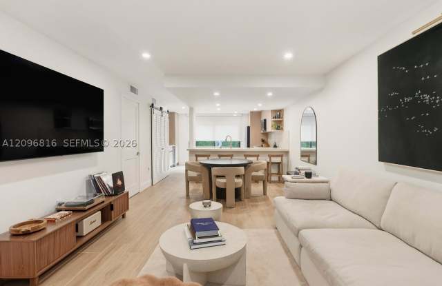 10253 SW 77th Ct Gallery 4