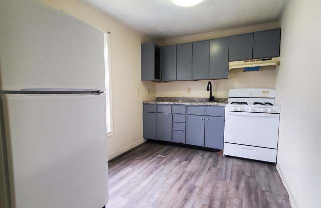 817 South Elm Avenue - 2 Gallery 4