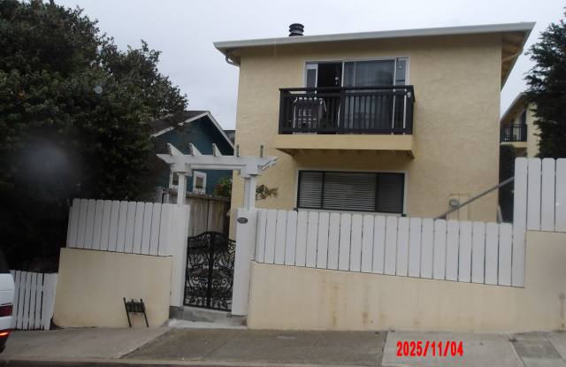 311 8th Street - 311 8th Street, Pacific Grove, CA 93950 311 8th Street - 311 8th Street, Pacific Grove, CA 93950