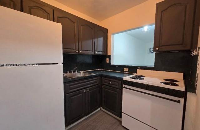 1441 Lincoln photos photos 1441 Lincoln photos photos