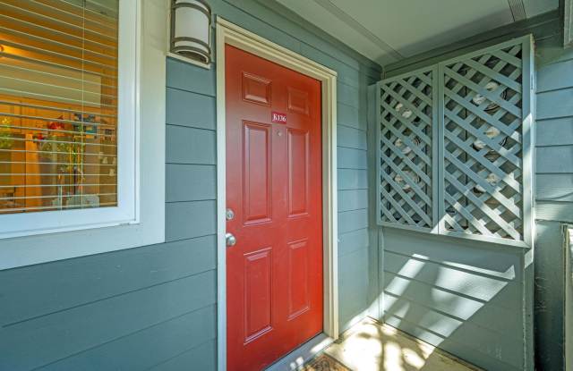 Easy on the Budget, Water/Sewer/Garbage/Parking Included photos photos