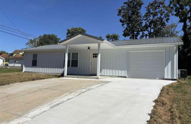 1318 T Street - 1318 T Street, Bedford, IN 47421